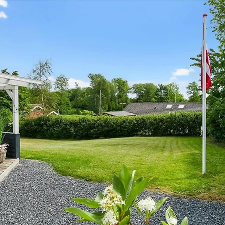 40544-juelsminde-pot-strandby-379 *